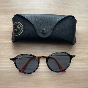 RAYBAN Tortoise Sunglasses Polarized